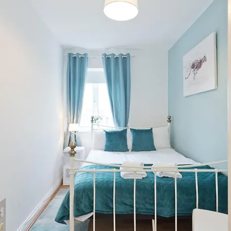 Cosy Top Floor In Riverside Bacw62 Dublin