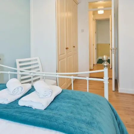Apartment Cosy Top Floor In Riverside Bacw62 Dublin