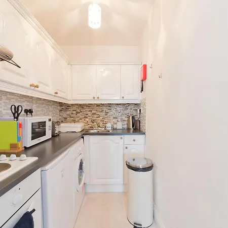 Cosy Top Floor In Riverside Bacw62 Dublin