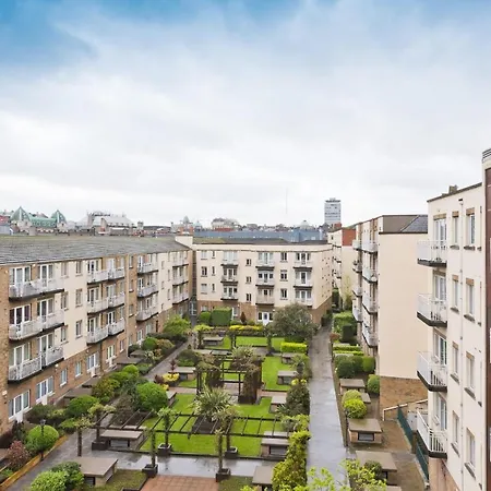 Cosy Top Floor In Riverside Bacw62 * Dublin